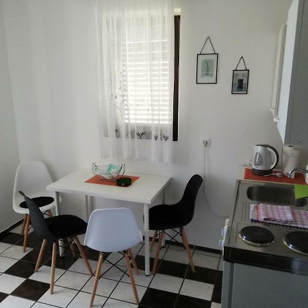 Apartmani Laura Trogir Eksteriør bilde
