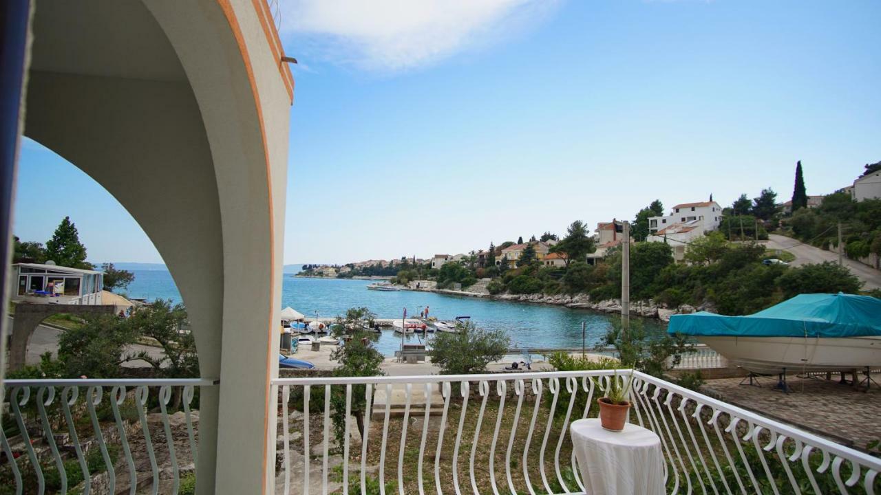 Apartmani Laura Trogir Eksteriør bilde