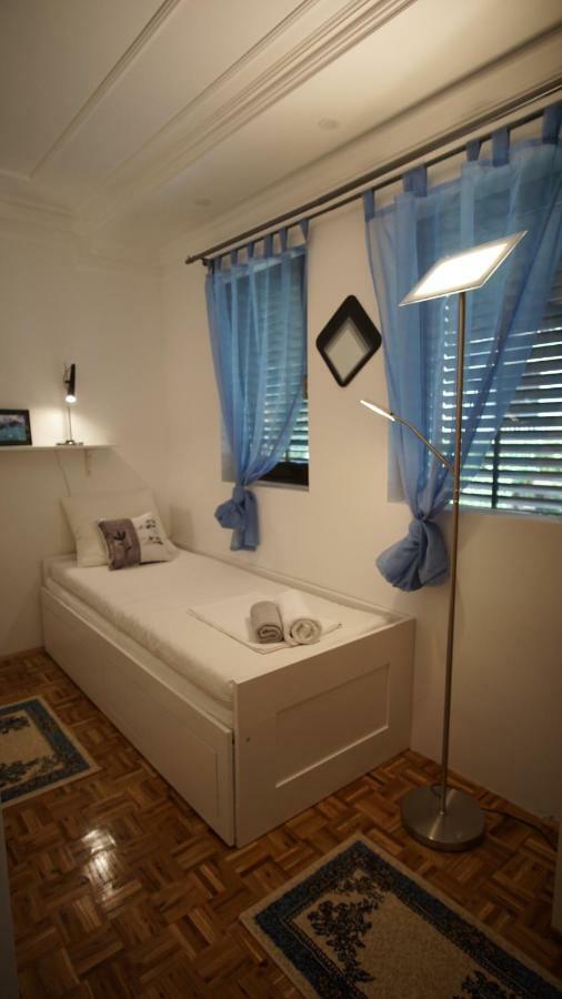 Apartmani Laura Trogir Eksteriør bilde