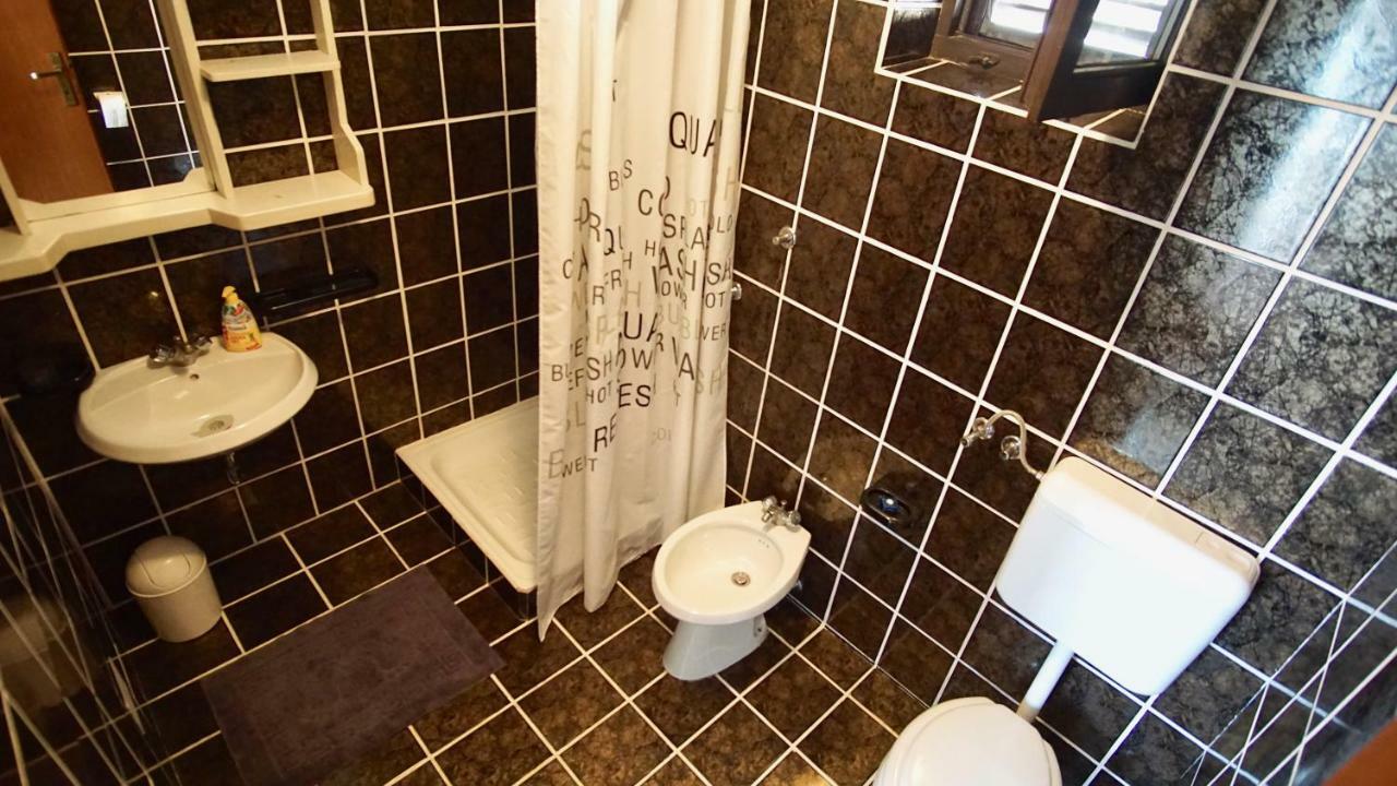 Apartmani Laura Trogir Eksteriør bilde