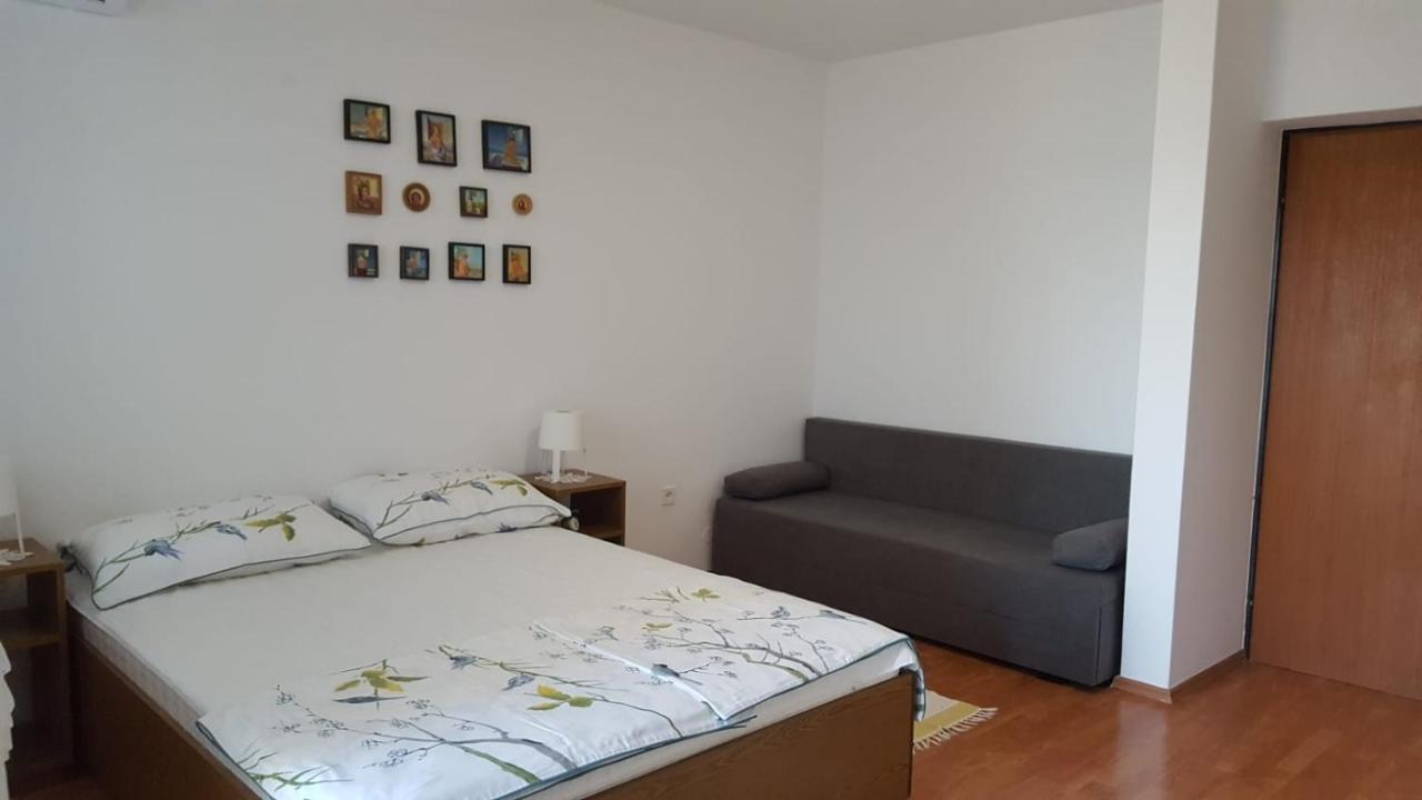 Apartmani Laura Trogir Eksteriør bilde