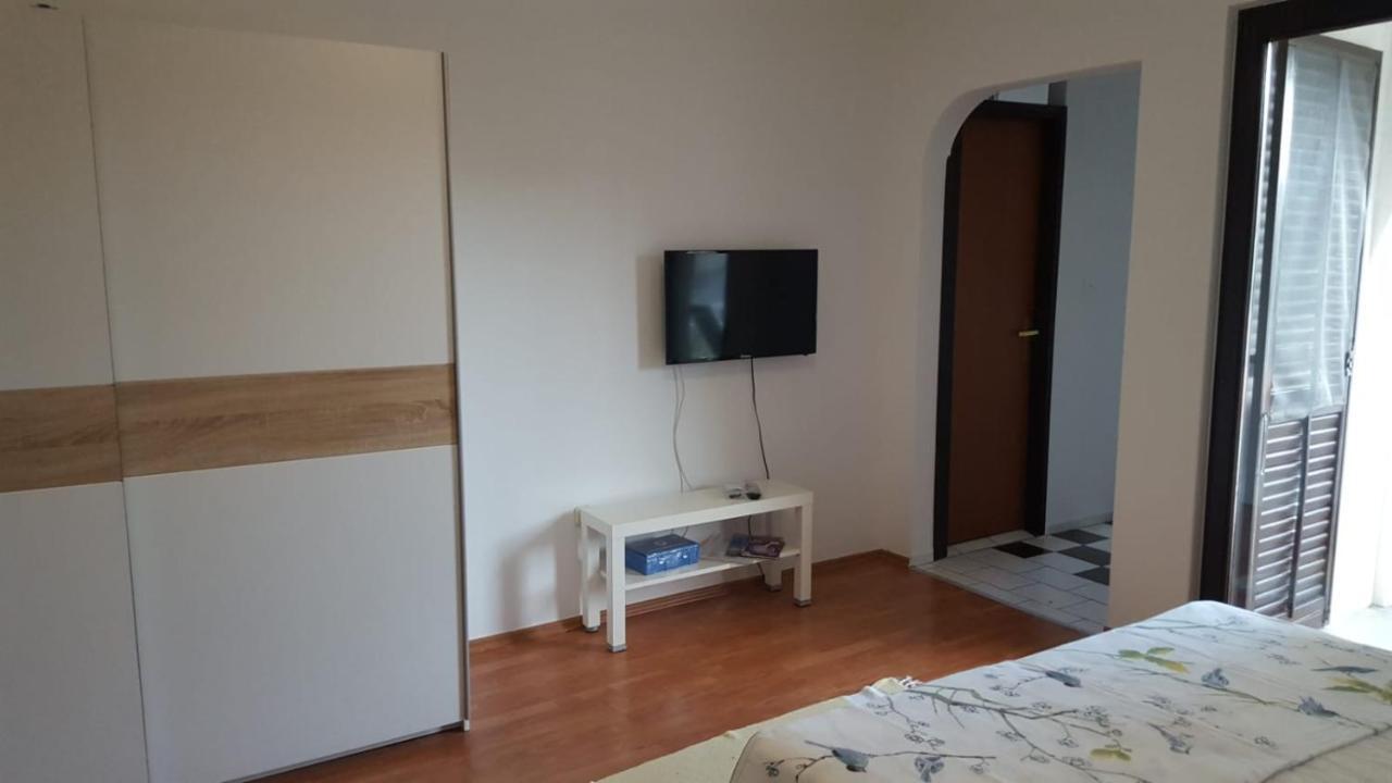Apartmani Laura Trogir Eksteriør bilde