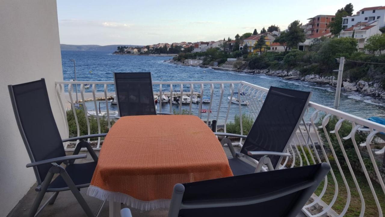 Apartmani Laura Trogir Eksteriør bilde